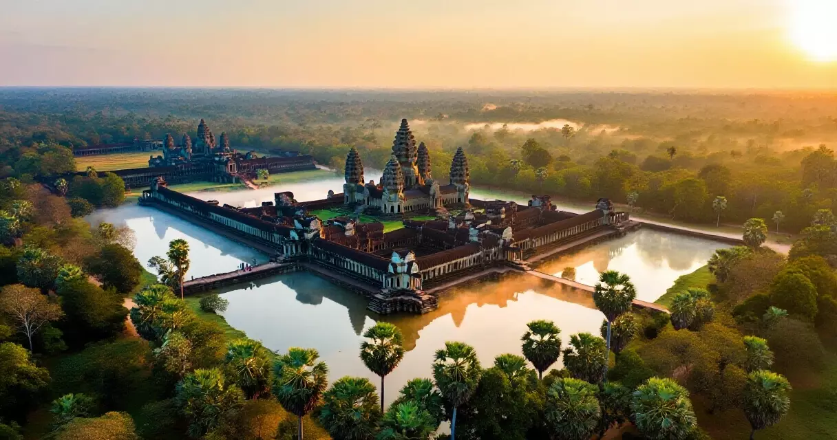ទិដ្ឋភាពប្រាសាទអង្គរវត្តពីលើ ទីទស្សនាដ៏ពេញនិយមសម្រាប់អ្នកធ្វើដំណើរម្នាក់ឯង